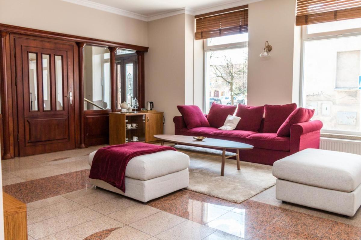 Hotel Ulubiony Костшин Екстер'єр фото